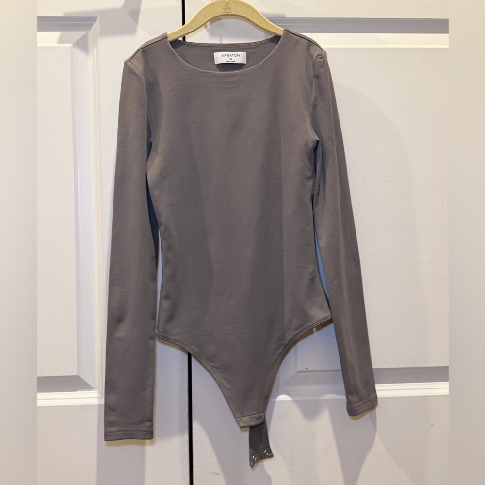 Aritzia Babaton Contour Crew Longsleeve Bodysuit Pewter Grey Sz XS NWOT
